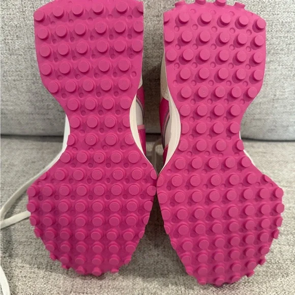 NWT Figs/New Balance Women's White and Pink Sneakers - Picture 5 of 7